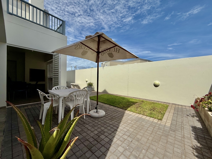 4 Bedroom Property for Sale in Blue Lagoon Western Cape